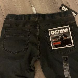 Gongshow NWT hockey pant 32x32